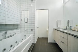  Photo 39