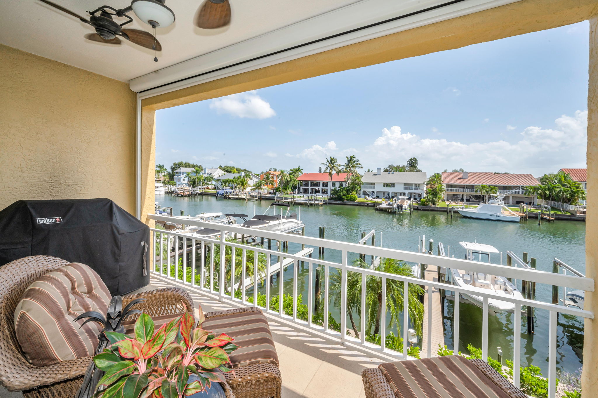 Living Room Balcony1
