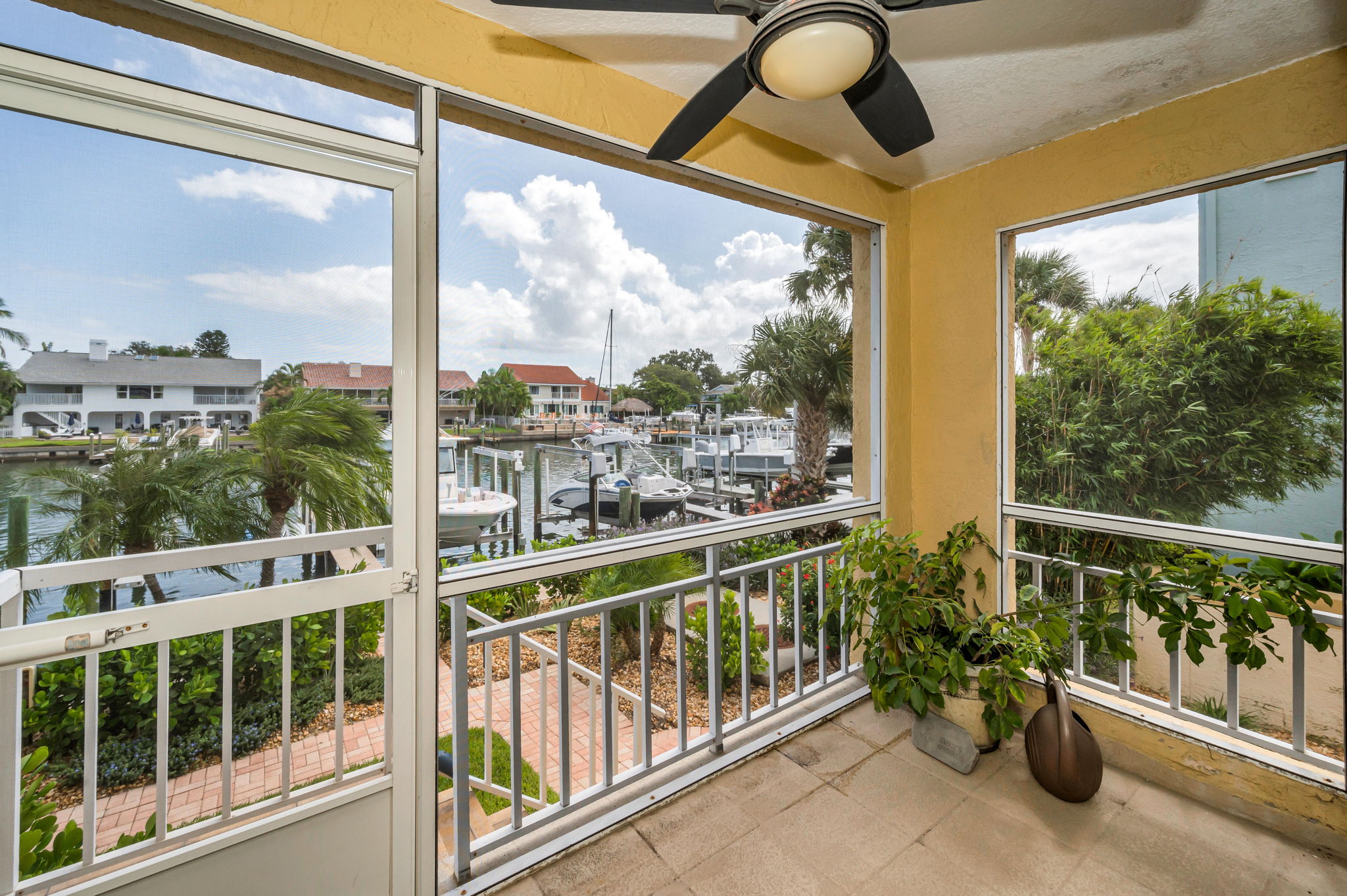 Lower Level Bonus Room Lanai5