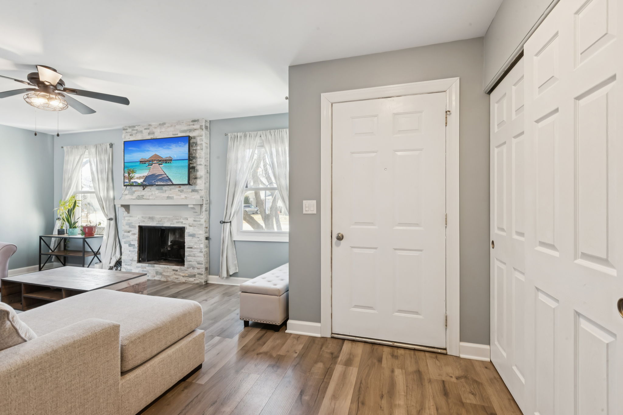 Stonehedge Dr-1902-003