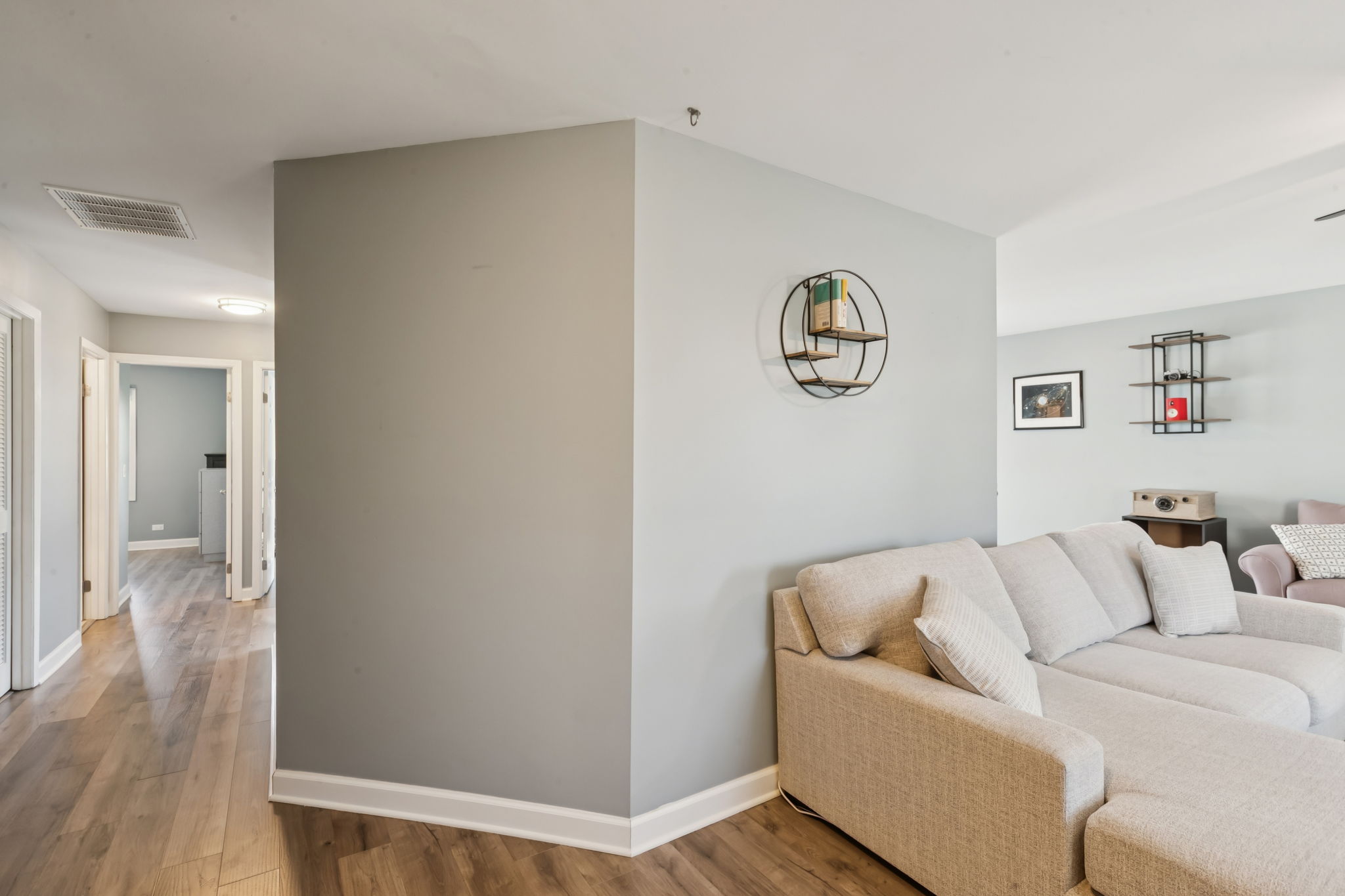 Stonehedge Dr-1902-013