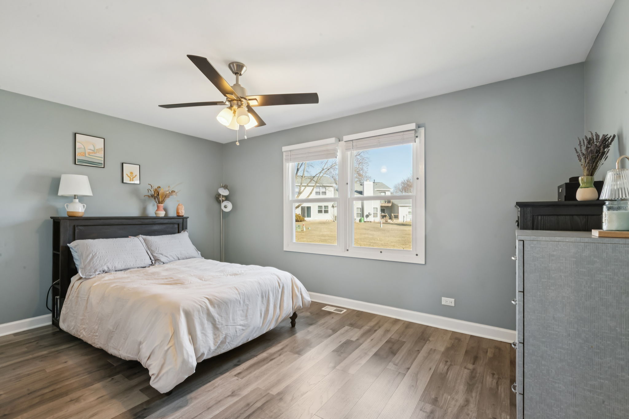 Stonehedge Dr-1902-022