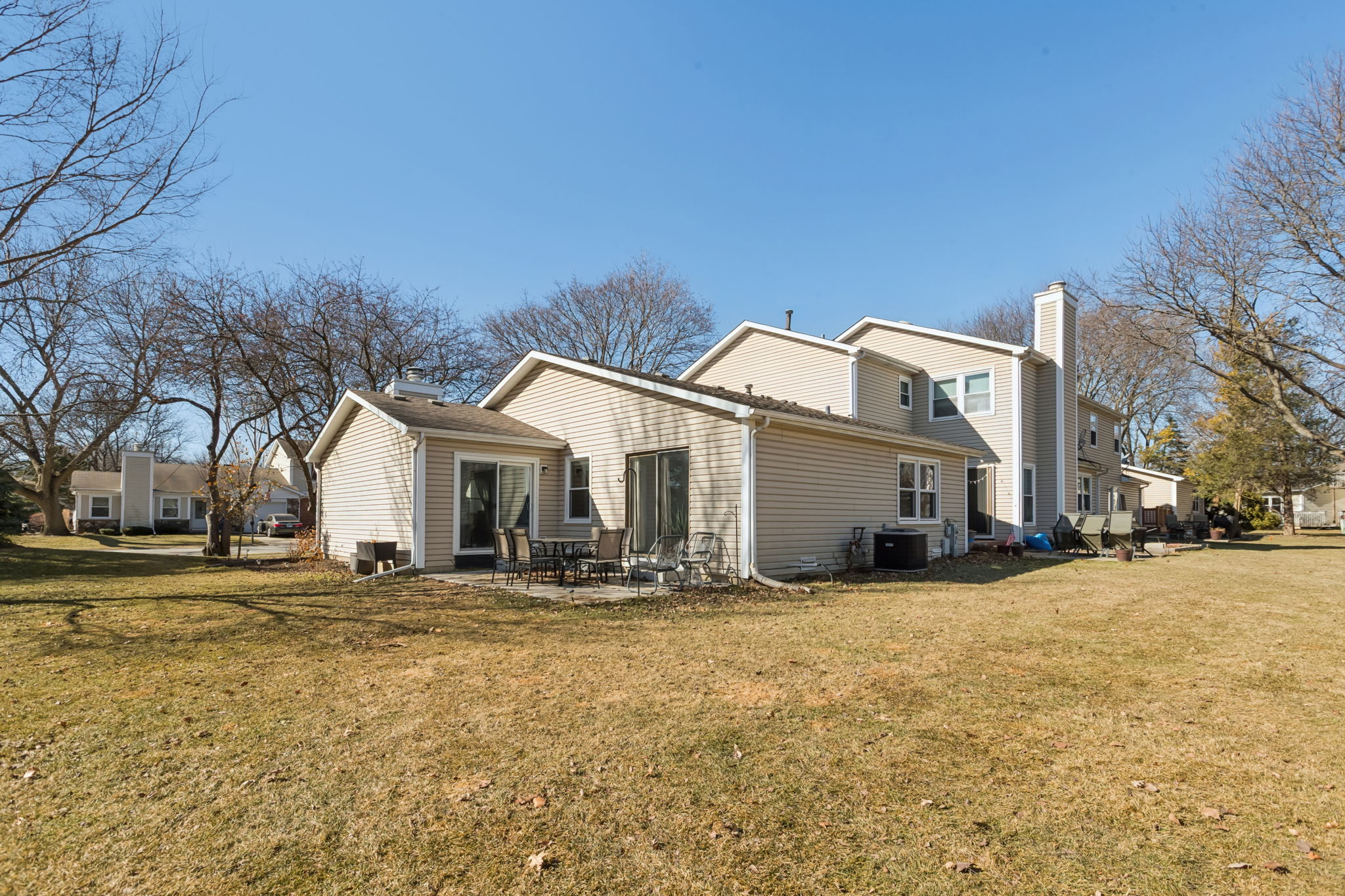 Stonehedge Dr-1902-027