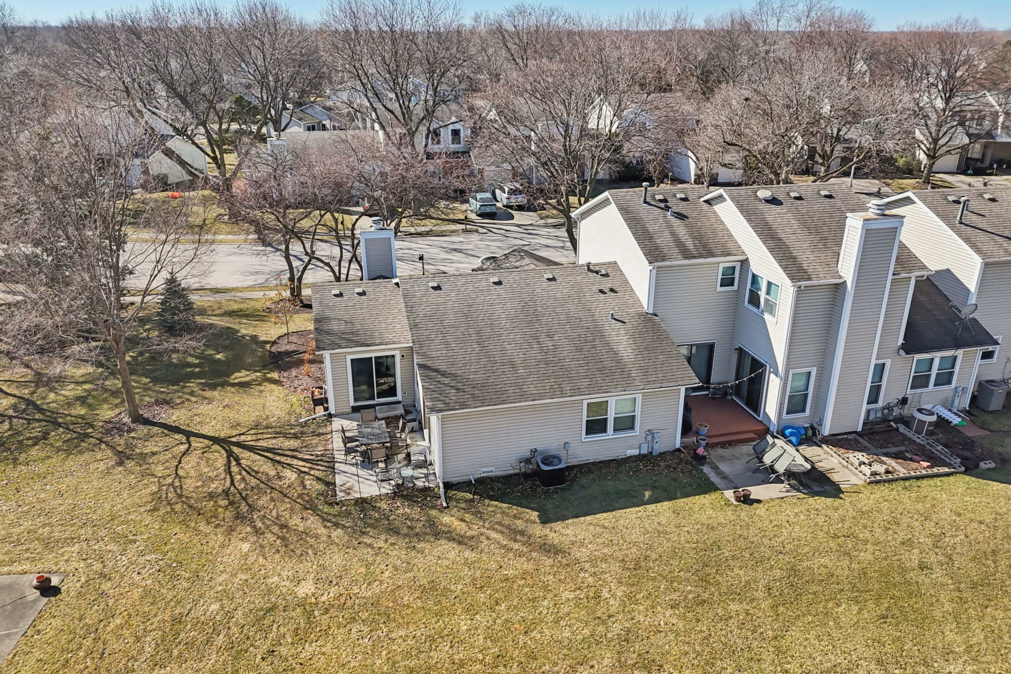 Stonehedge Dr-1902-041