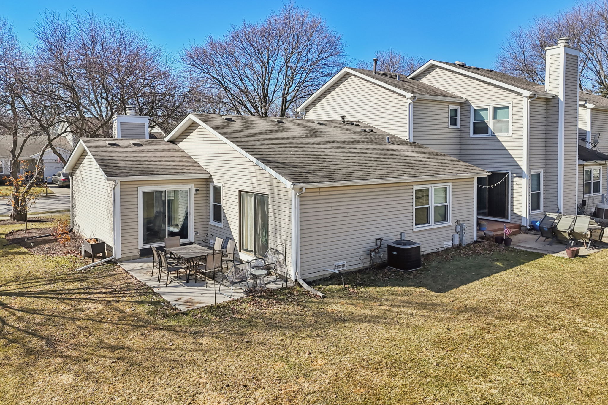 Stonehedge Dr-1902-043