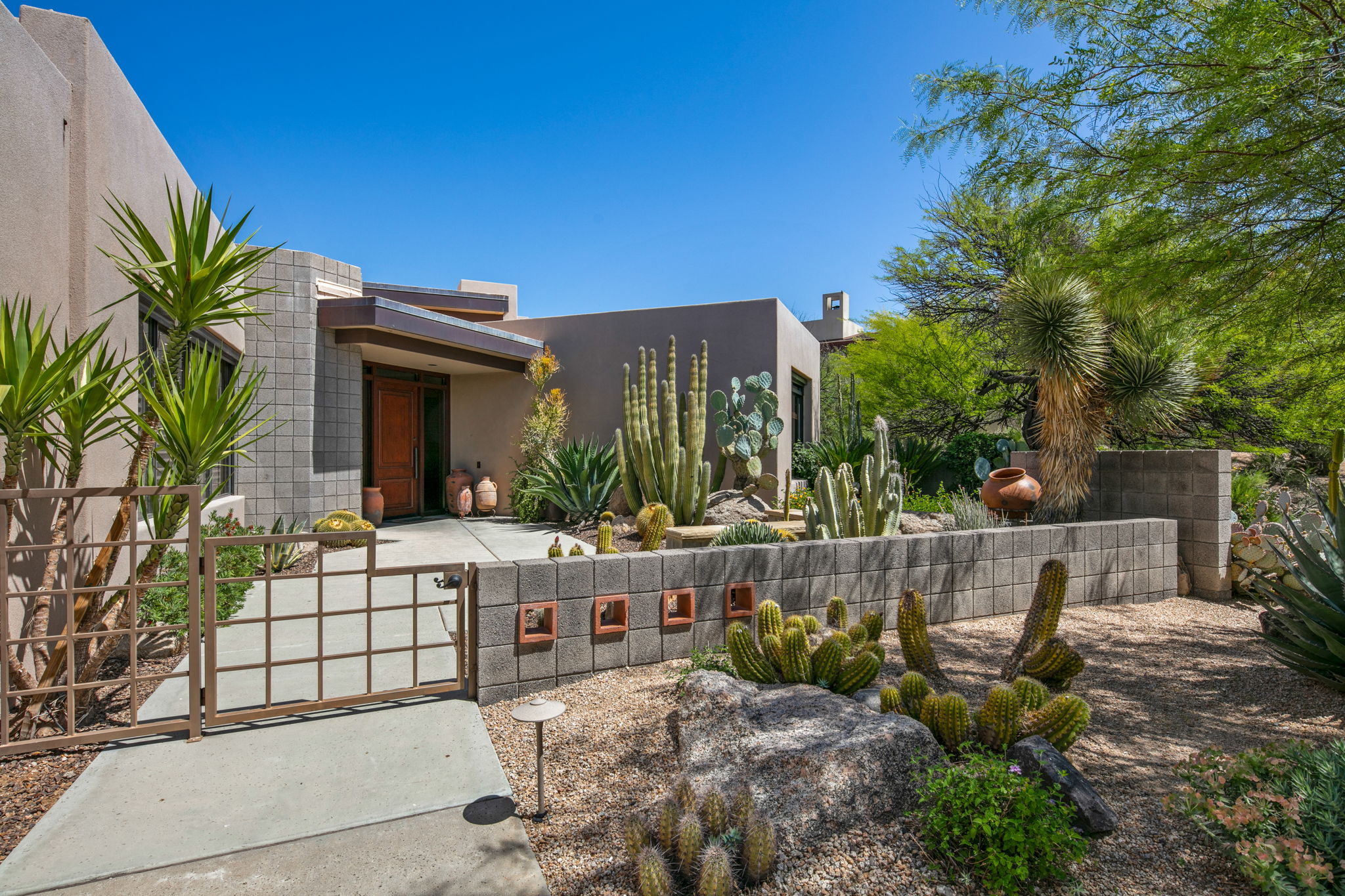 Front Court Yard Entry