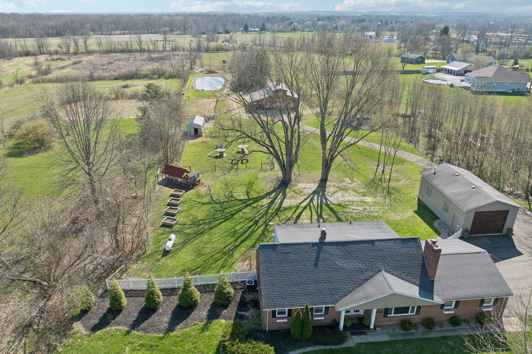 Clapsaddle Ave-S1004-093.jpg