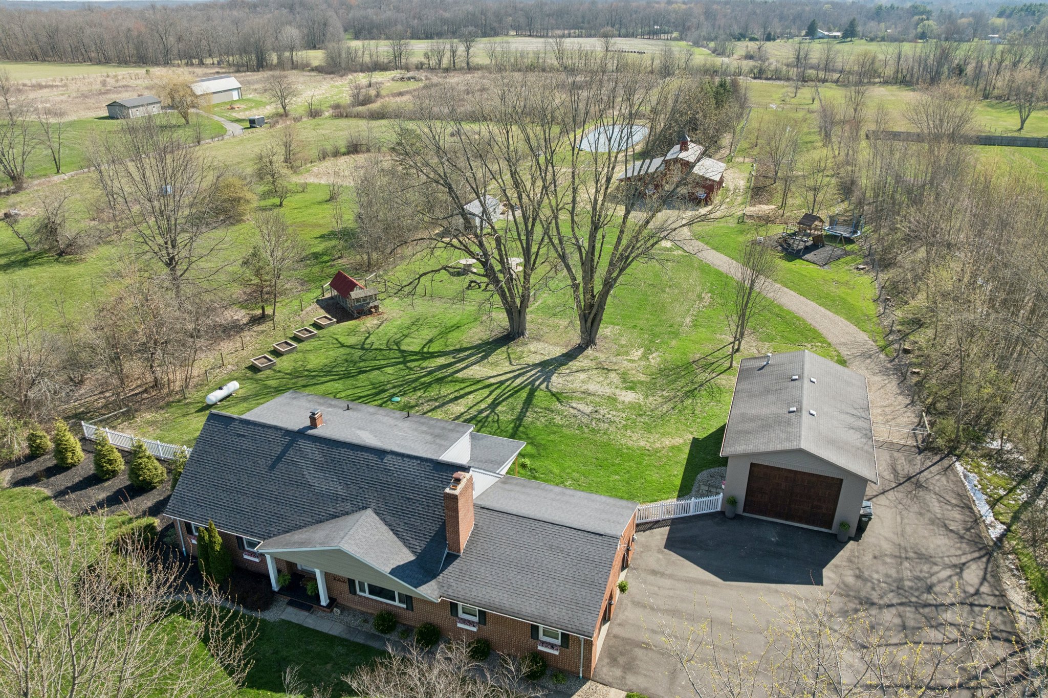 Clapsaddle Ave-S1004-095.jpg