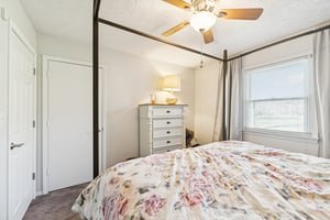 Clapsaddle Ave-S1004-024.jpg