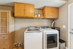 Clapsaddle Ave-S1004-031.jpg