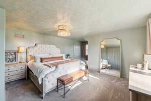 Clapsaddle Ave-S1004-033.jpg