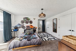 Clapsaddle Ave-S1004-041.jpg