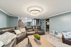 Clapsaddle Ave-S1004-052.jpg