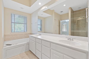 Upstairs Primary Bath
