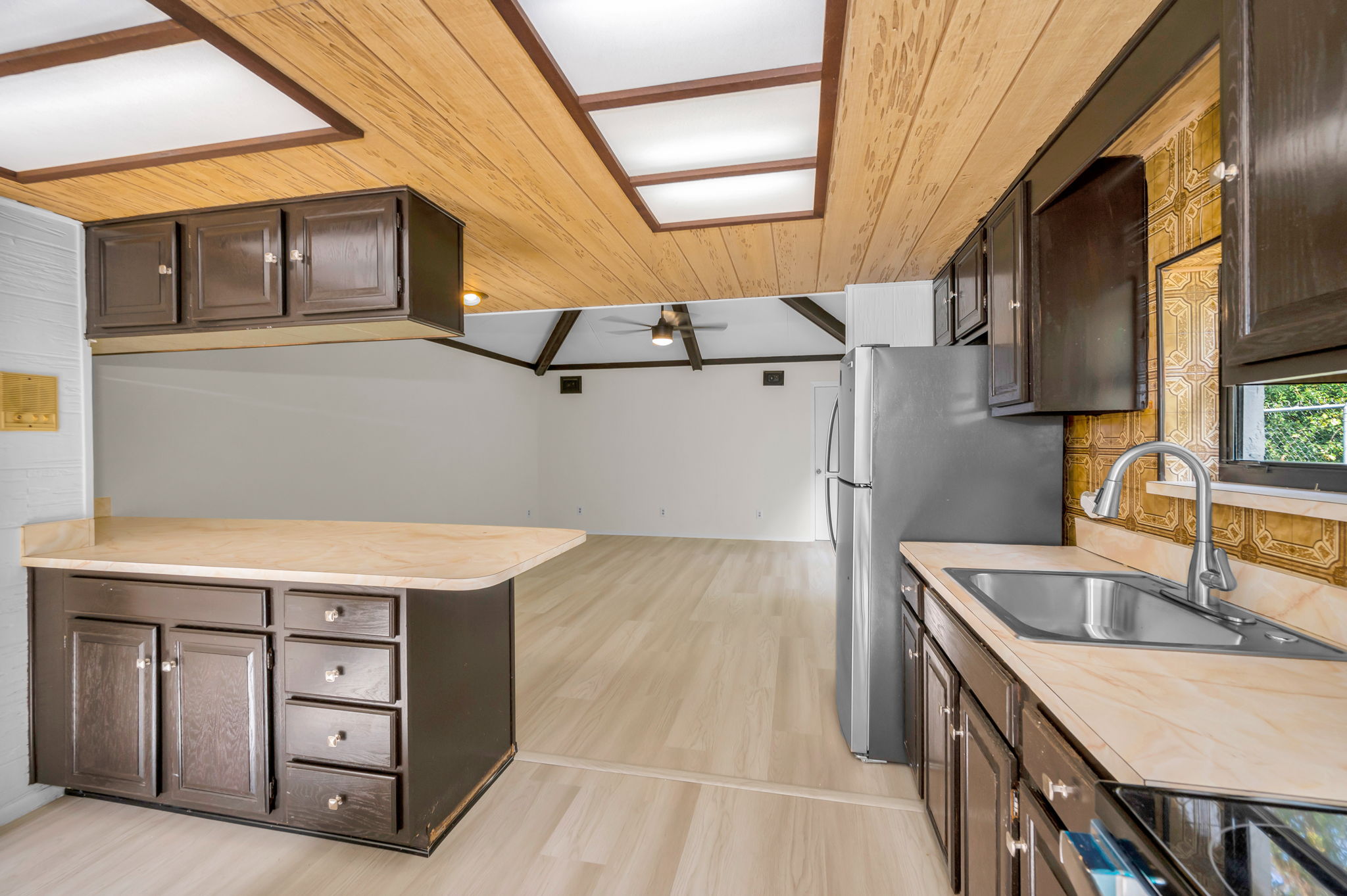 Detached Bonus Room6 Kitchen