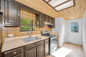 Detached Bonus Room5 Kitchen