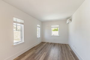 005_1064 Lewis St _