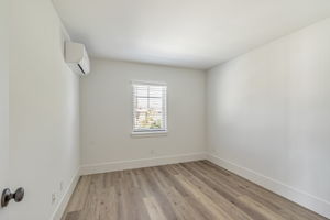 011_1064 Lewis St _