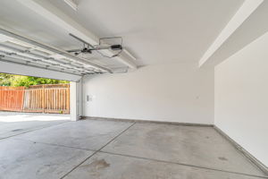 020_1064 Lewis St _