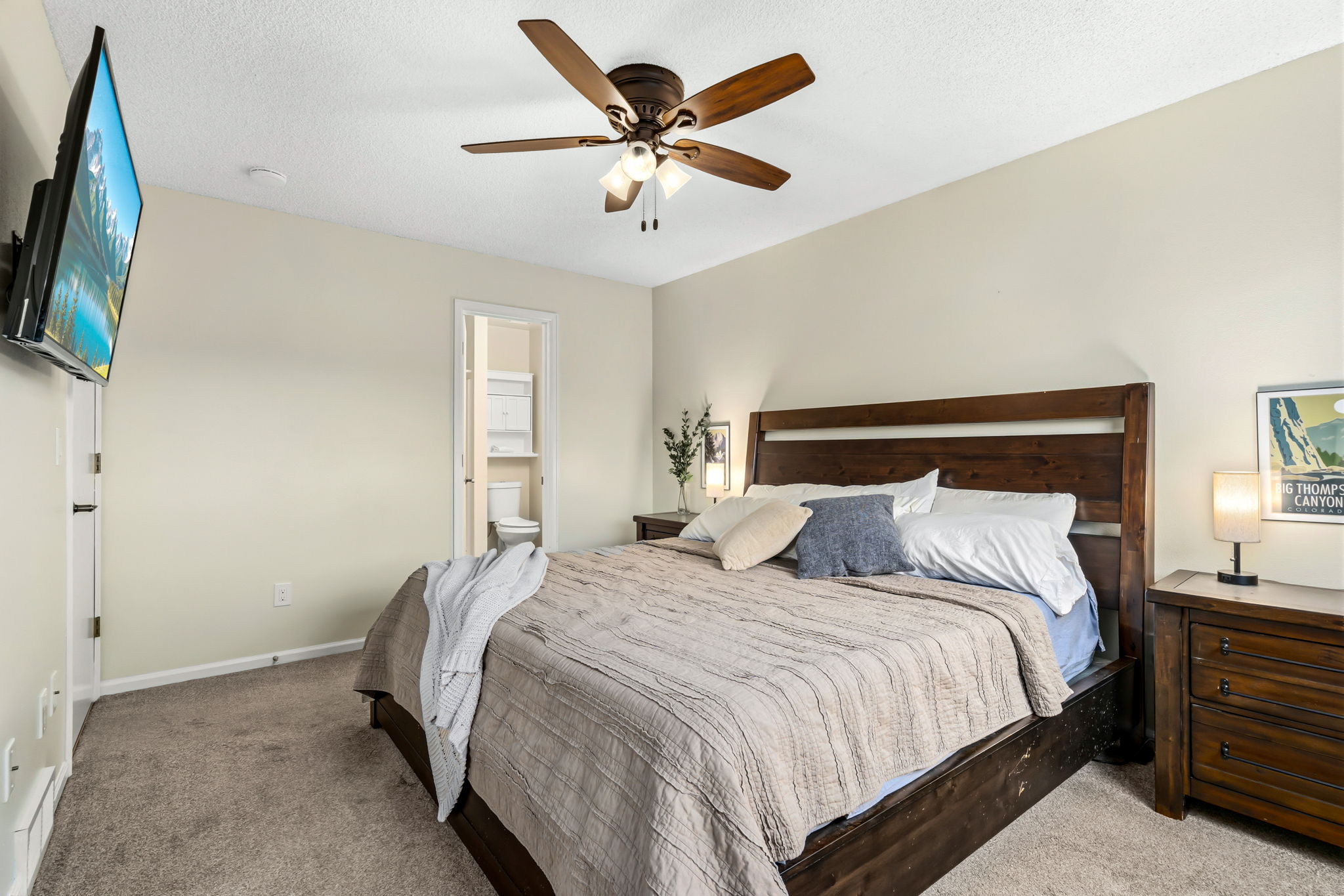 Spacious primary bedroom with 3/4 bath en-suite