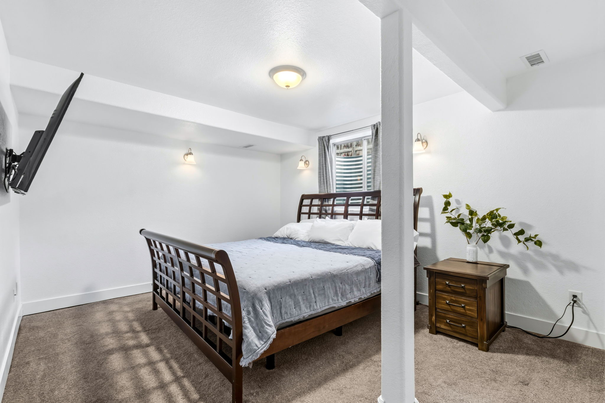 2nd primary bedroom suite with walk-in closet and attached bathroom