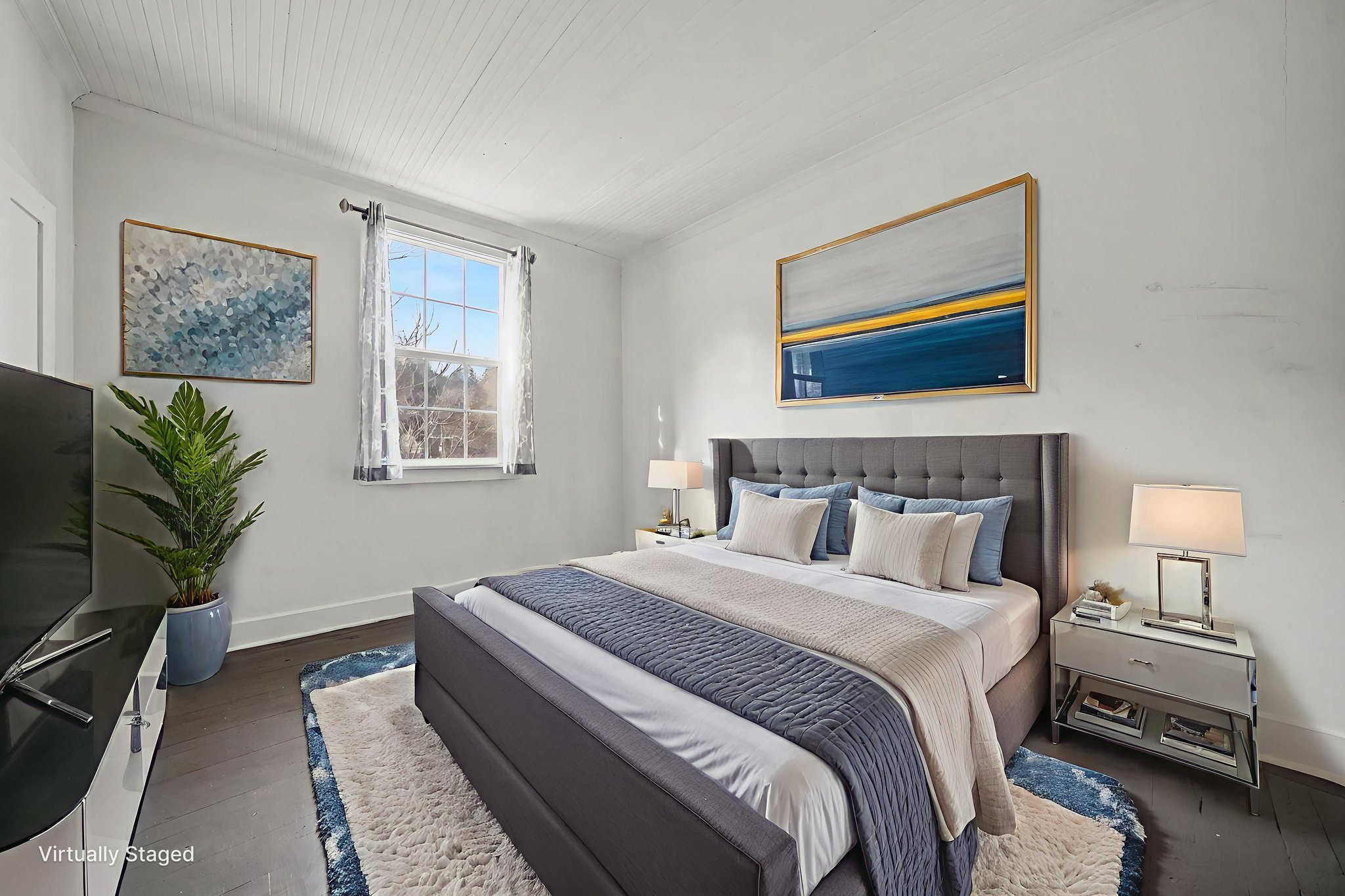 DSC02616 virtually staged.jpeg