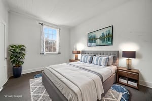 DSC02616 virtually staged.jpeg