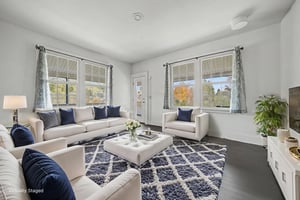 DSC02643 virtually staged.jpeg