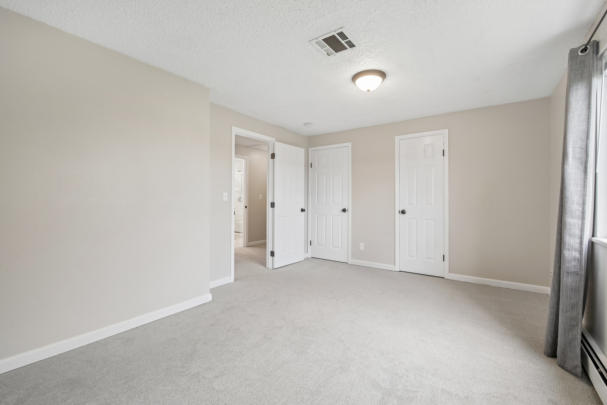 W 112th Ave apt c-S2805-019.jpg