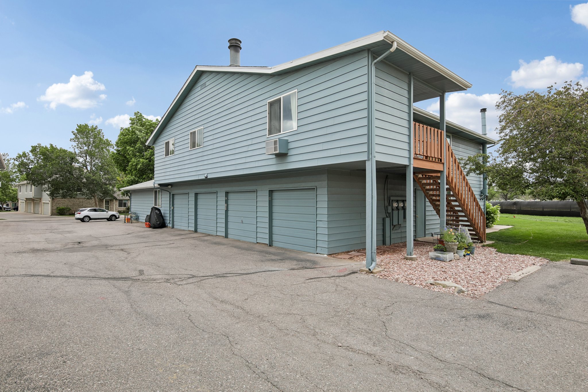 W 112th Ave apt c-S2805-023.jpg