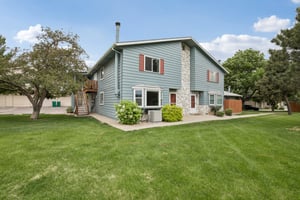 W 112th Ave apt c-S2805-001.jpg
