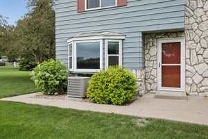 W 112th Ave apt c-S2805-002.jpg
