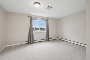W 112th Ave apt c-S2805-018.jpg