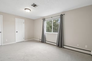 W 112th Ave apt c-S2805-020.jpg