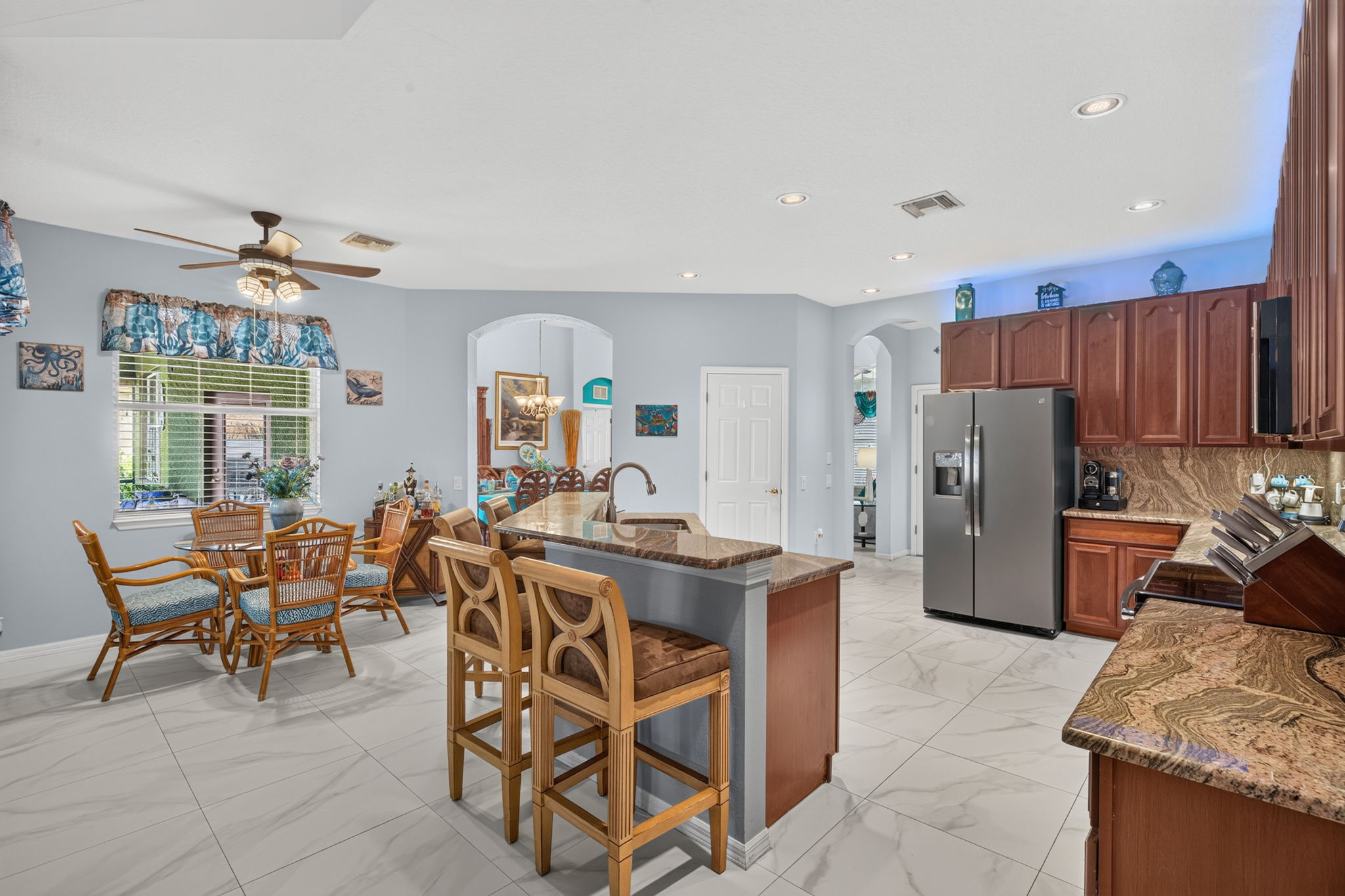 Breakfast Bar
