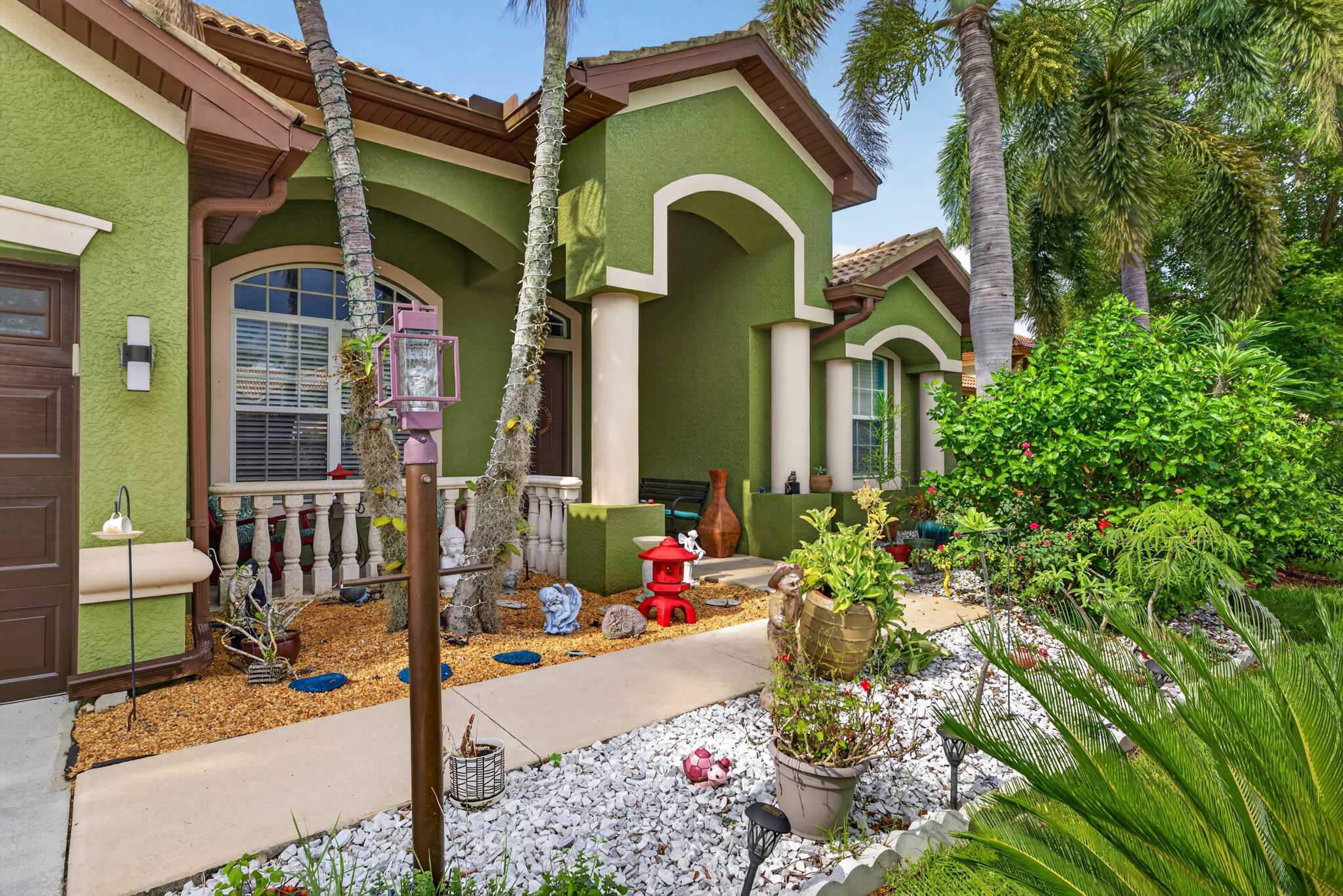 Exterior Front 3
