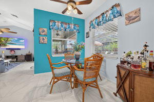 Breakfast Nook 2