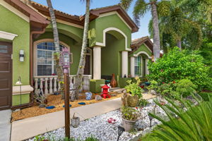 Exterior Front 3