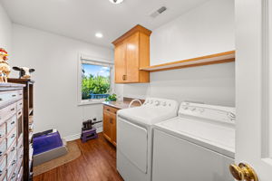  Photo 37
