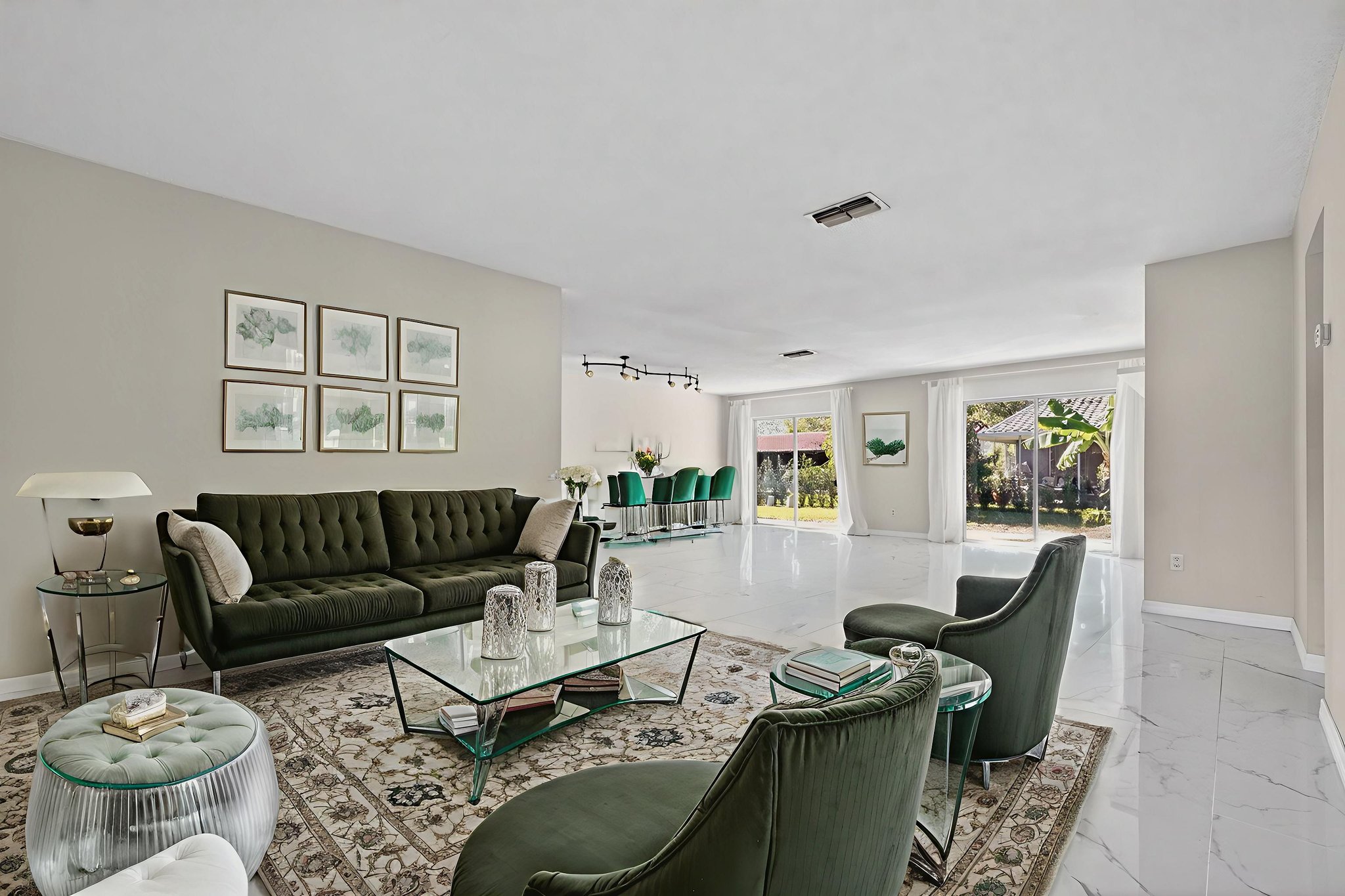 10659 Windsor ct -Orlando Fl 32821-4 virtually staged.jpeg