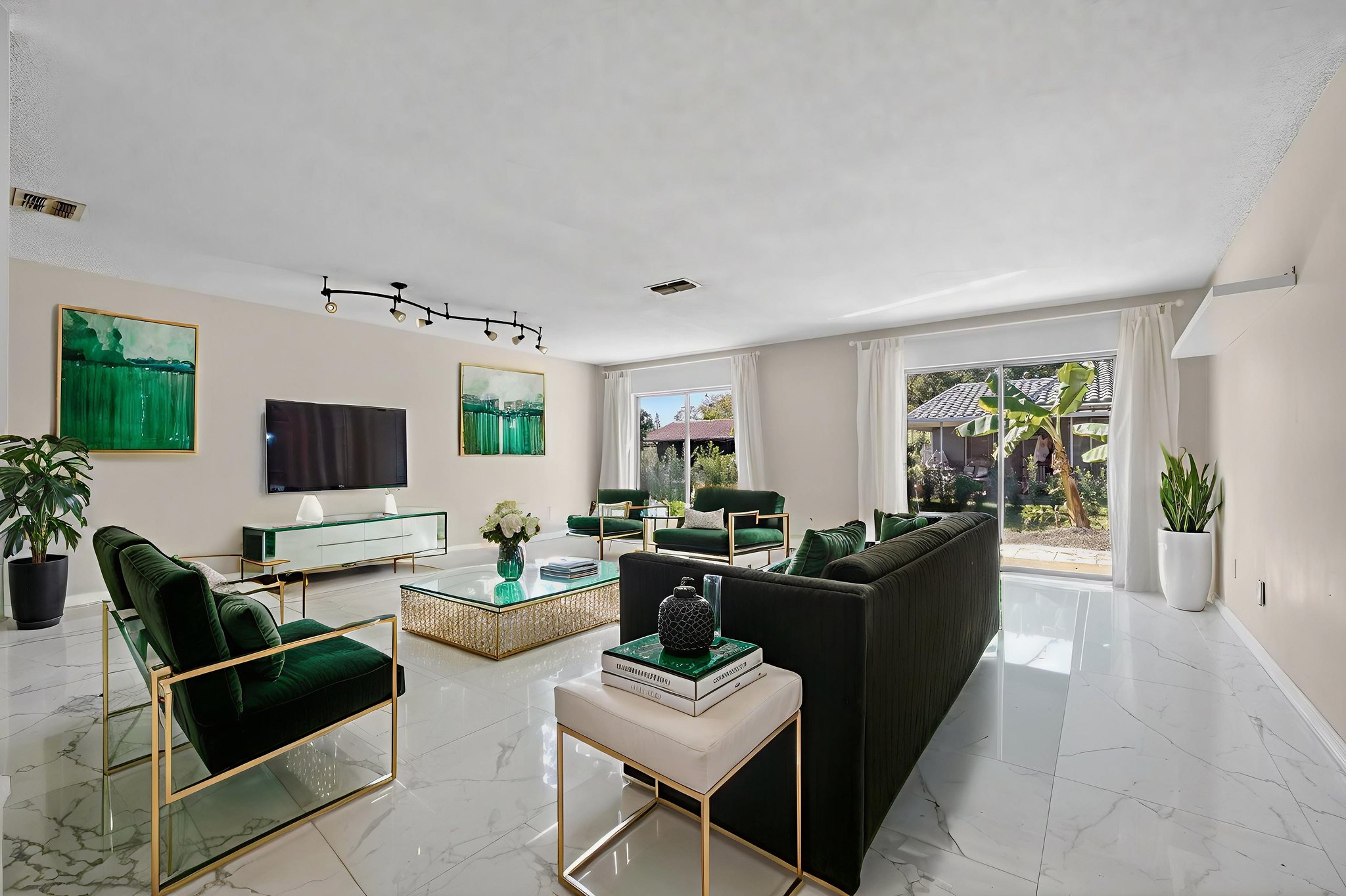 10659 Windsor ct -Orlando Fl 32821-5 virtually staged.jpeg
