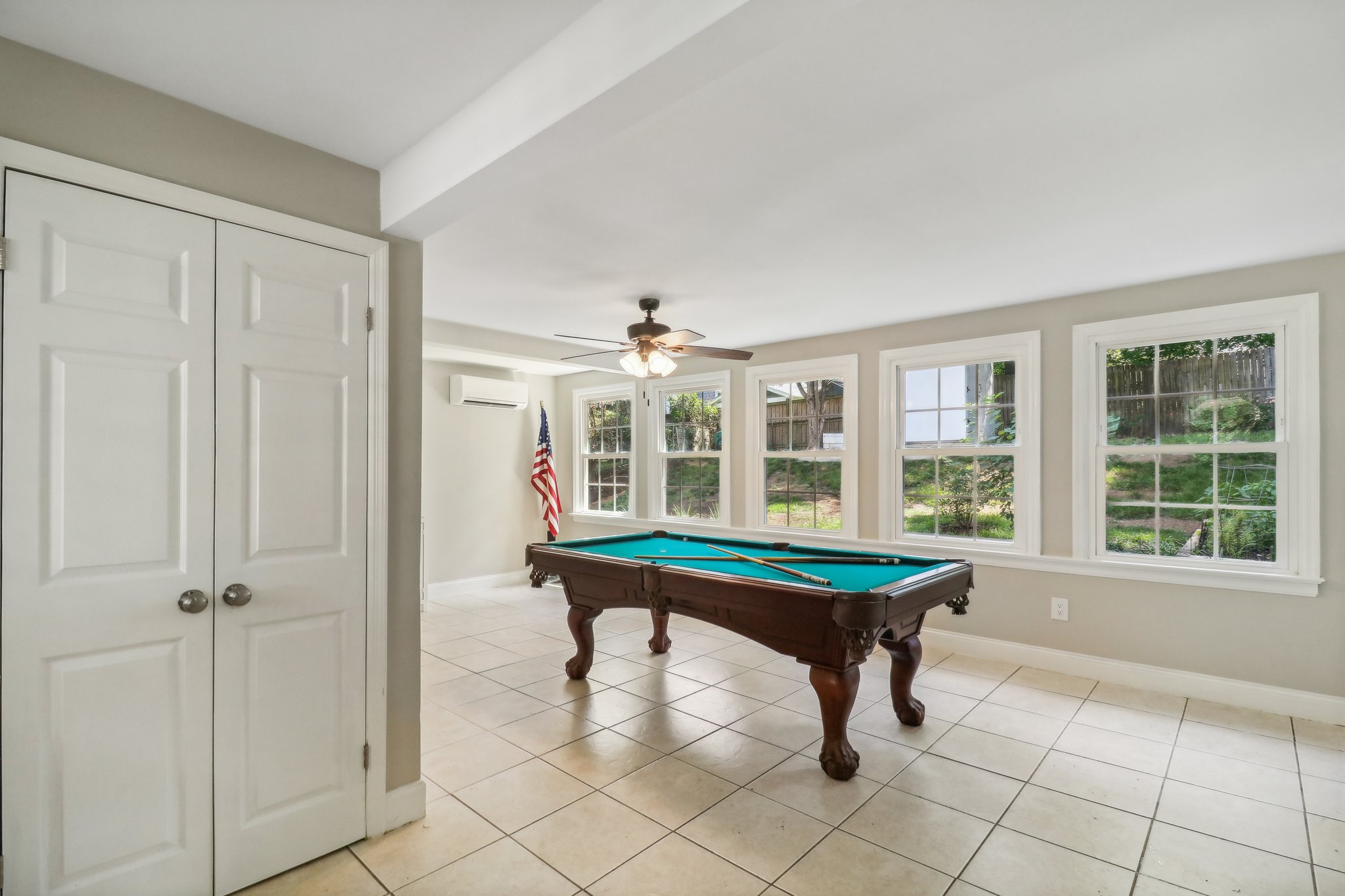 Dalebrook Dr-025.jpg