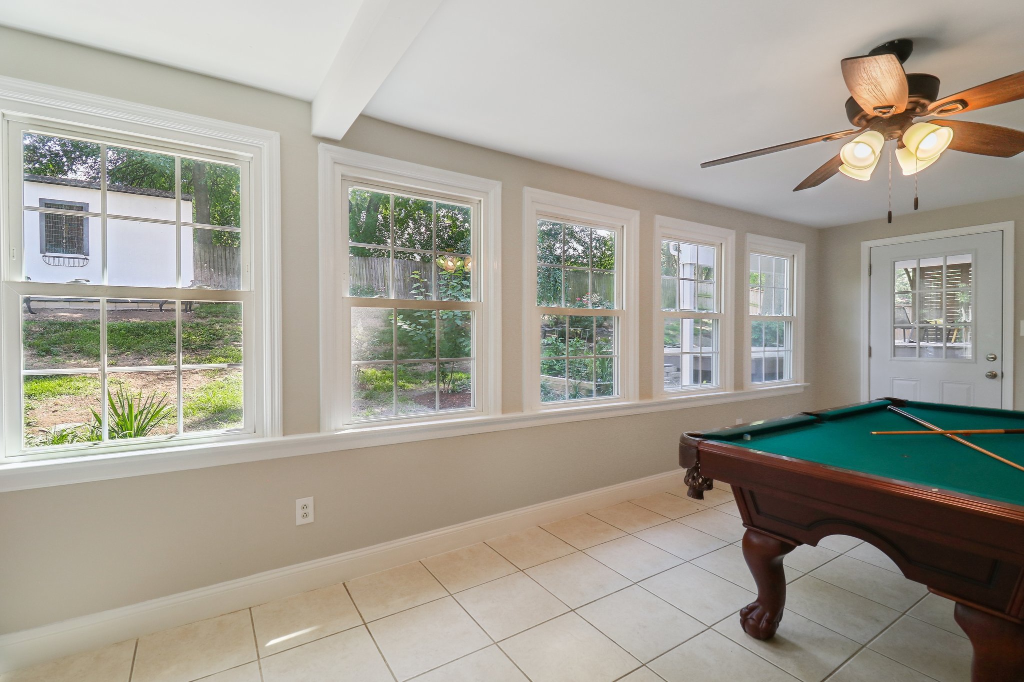 Dalebrook Dr-028.jpg