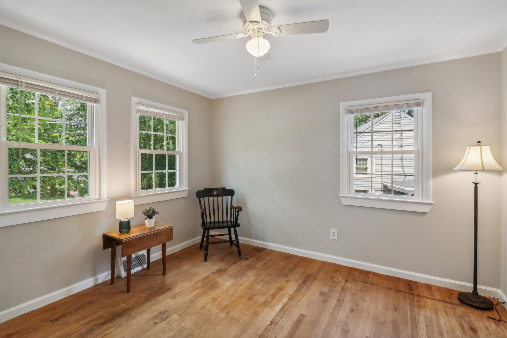 Dalebrook Dr-038.jpg