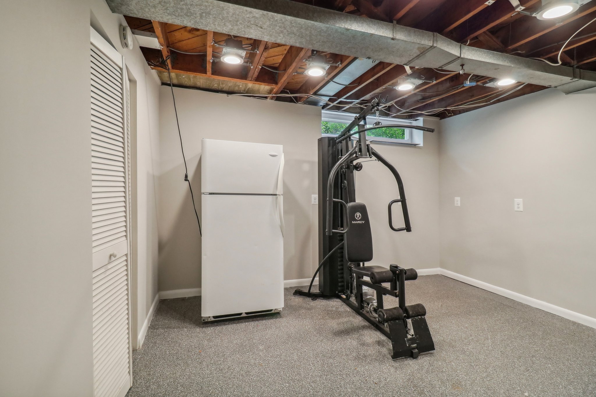 Dalebrook Dr-043.jpg