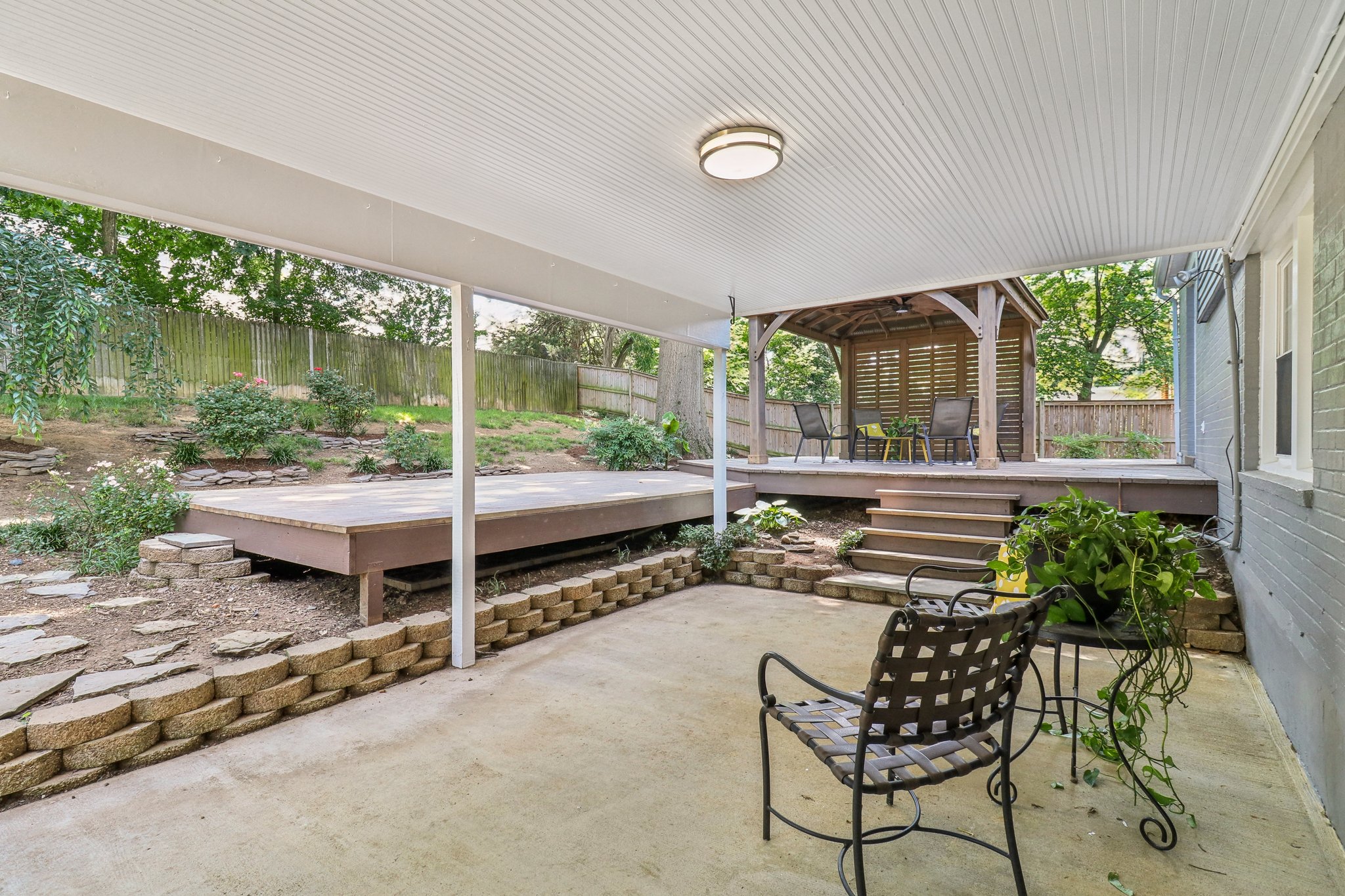 Dalebrook Dr-050.jpg