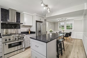 Dalebrook Dr-021.jpg