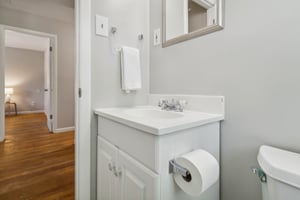 Dalebrook Dr-042.jpg