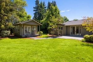  Photo 33