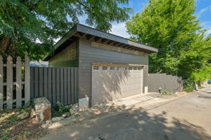 Fabulous 2-Car Garage w/ Alley Access